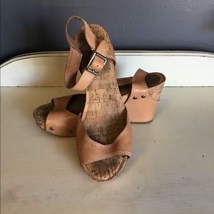 Lucky Brand wedge cork sandals